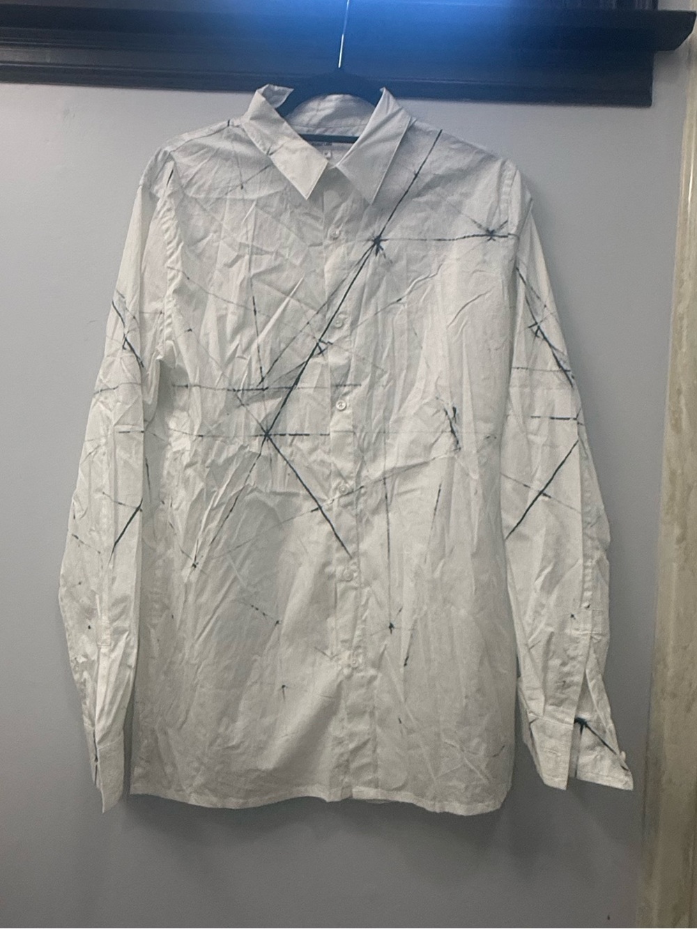 HELMUT LANG MENS LONG SLEEVE LAPEL DRESS SHIRT, SIZE MEDIUM, WHITE/BLACK